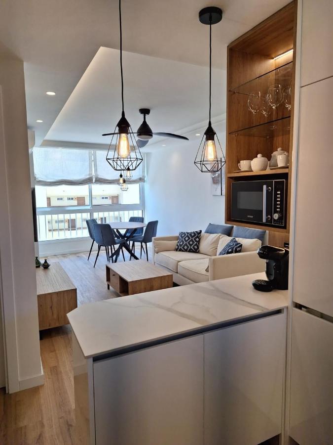 Seafront Apartment Marbella Bagian luar foto
