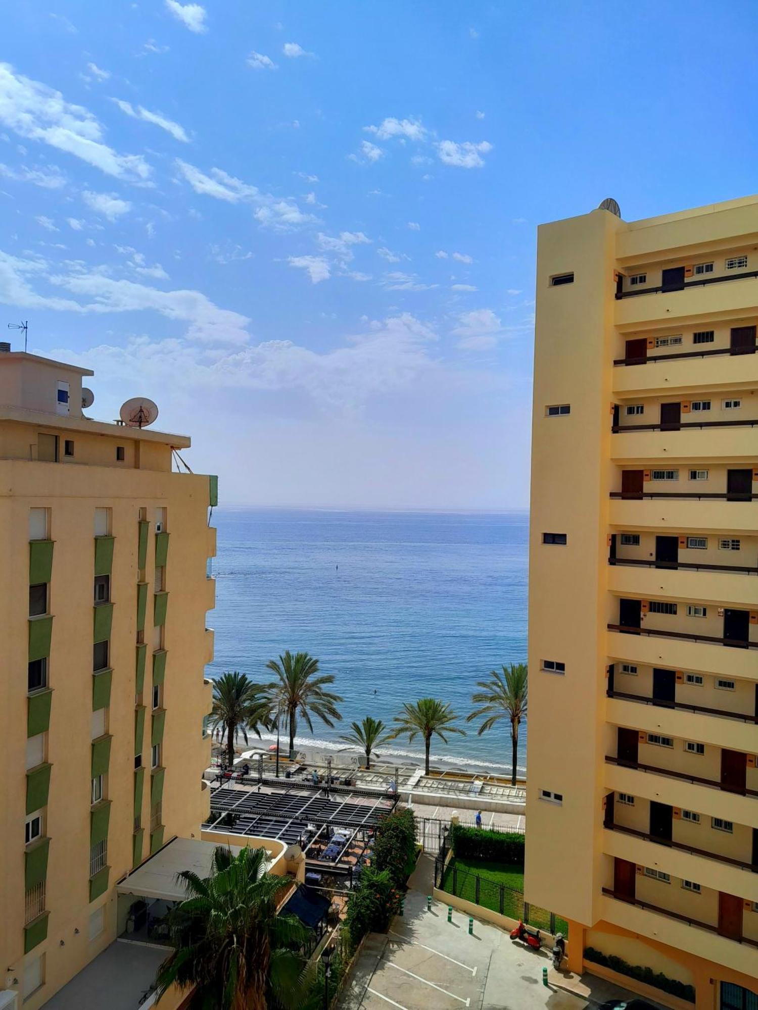 Seafront Apartment Marbella Bagian luar foto